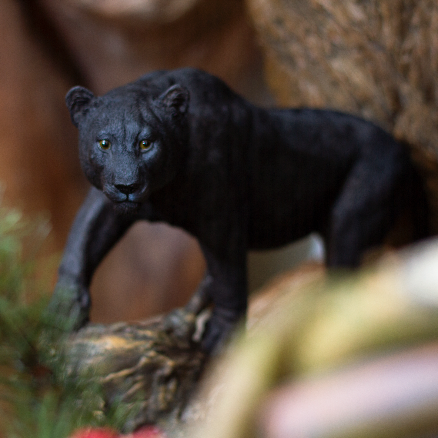 Realistic Big Cat Black Panther Wildlife Leopard Cougar Decorative Resin figurine Statue