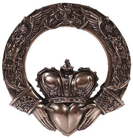 Celtic Claddagh Ring Wall Plaque Home Decor Figurine Statue
