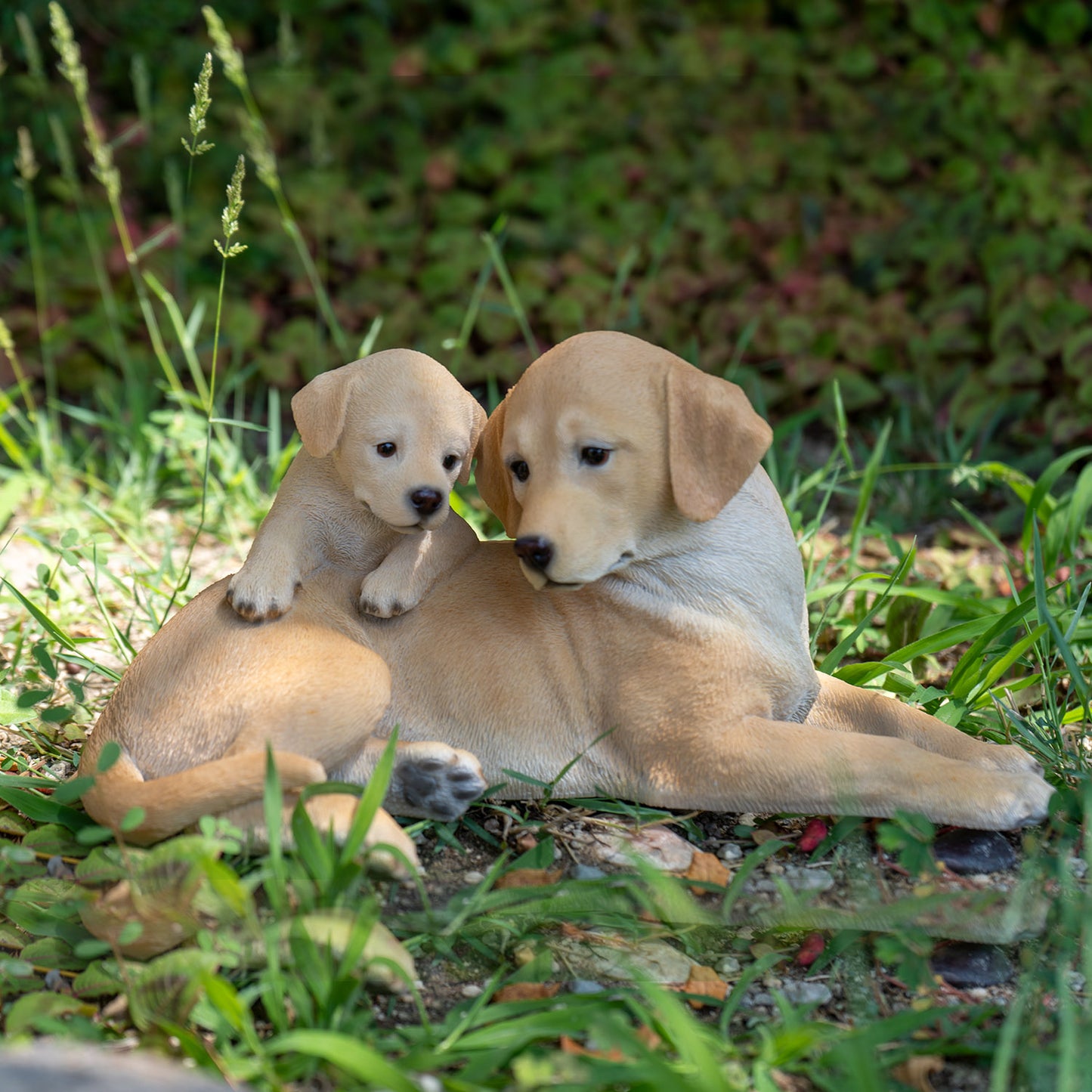 Mother and Puppy 10" Long Labrador Figurine Realistic Dog for Outdoor Garden or Home Decor for Pet Lovers