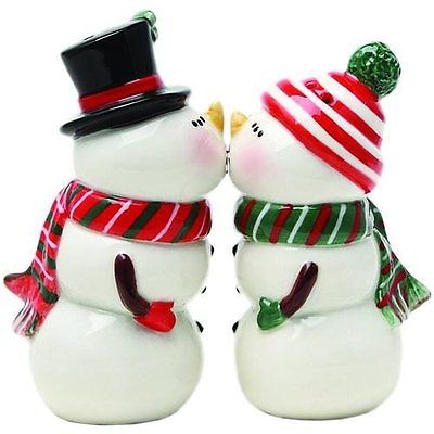Adorable Snowman Couple Table Top Magnetic Salt And Pepper Shaker Set Christmas