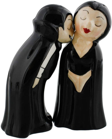 Pacific Giftware Vampire Love at First Bite Magnetic Kissing Ceramic Salt and Pepper Shakers Set
