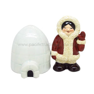 Eskimo and Igloo Attractives Salt Pepper Shaker Made of Ceramic